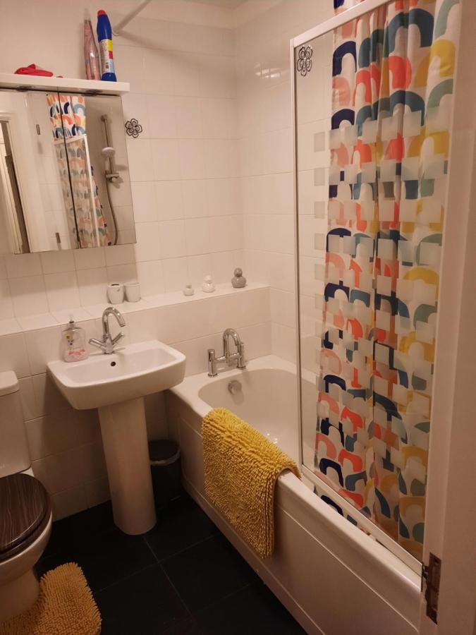 ダーリントンRedmire - 2 Bed 1St Floor Flat Overlooking Greenアパートメント エクステリア 写真